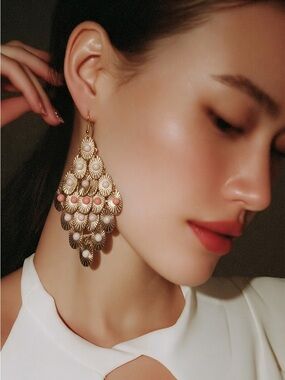✨ MISS 21 Statement Chandelier Earrings ✨